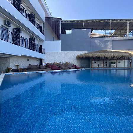 Zasgo Hotel Labuan Bajo Exterior photo