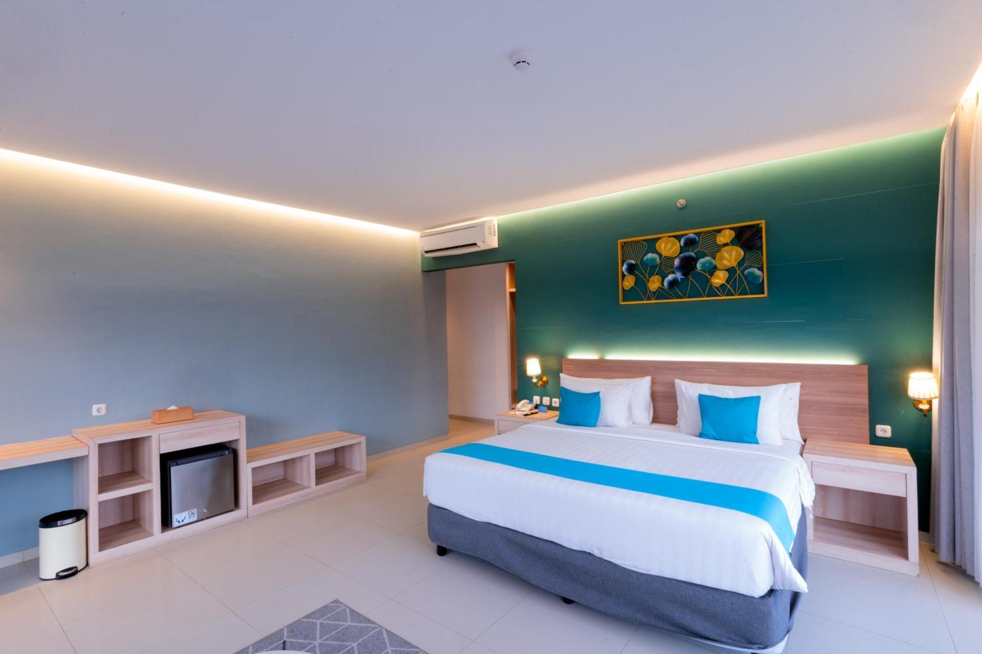 Zasgo Hotel Labuan Bajo Exterior photo