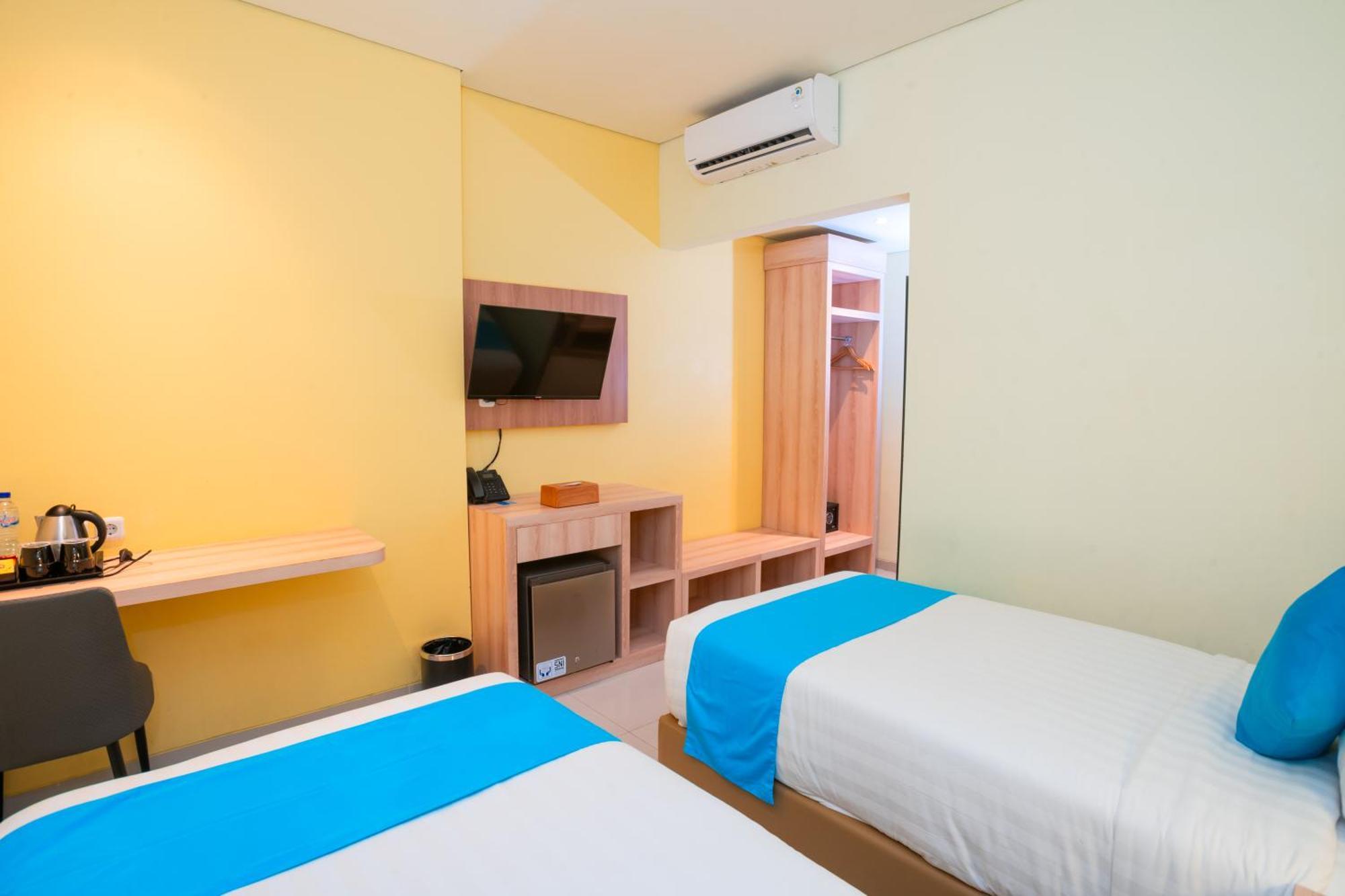 Zasgo Hotel Labuan Bajo Exterior photo