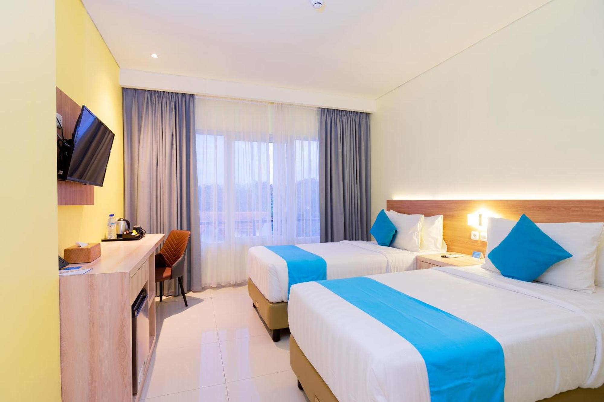 Zasgo Hotel Labuan Bajo Exterior photo